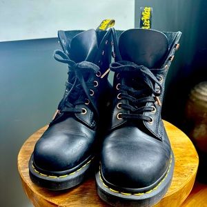 Dr. Martens Pascal - Ltd Edition - Size 39 Euro